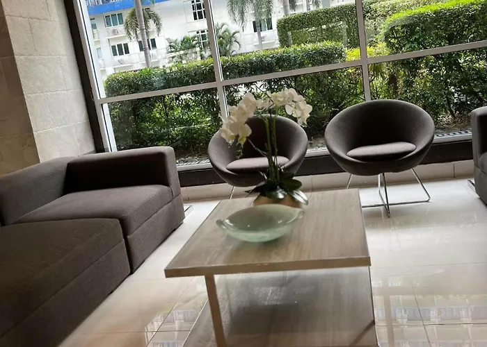 Sea Residences Moa Apartment *