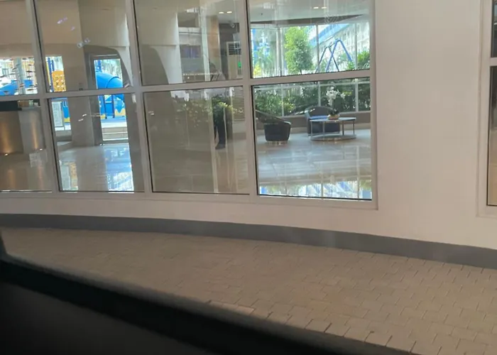 Sea Residences Moa * Manila